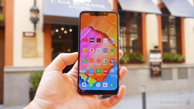 El PocoPhone F1 se actualiza con mejor grabación de vídeo, streaming en HD y más