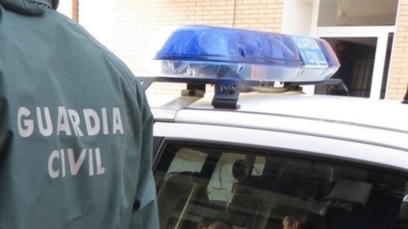 Hallan el cadáver de una joven de unos 30 años semidesnudo en un polígono con discotecas en Torrevieja