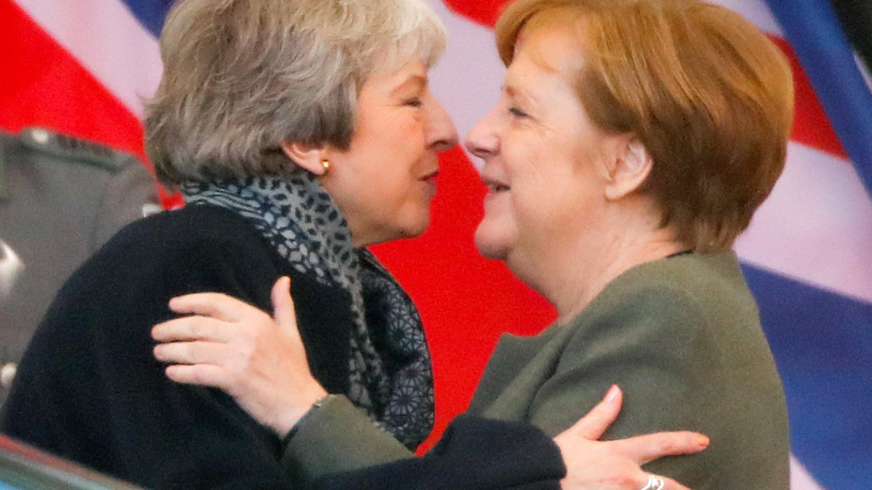May se ha reunido este martes con Merkel en Berlín