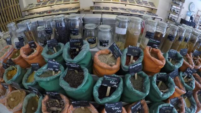 Variedad de especias en O Recuncho