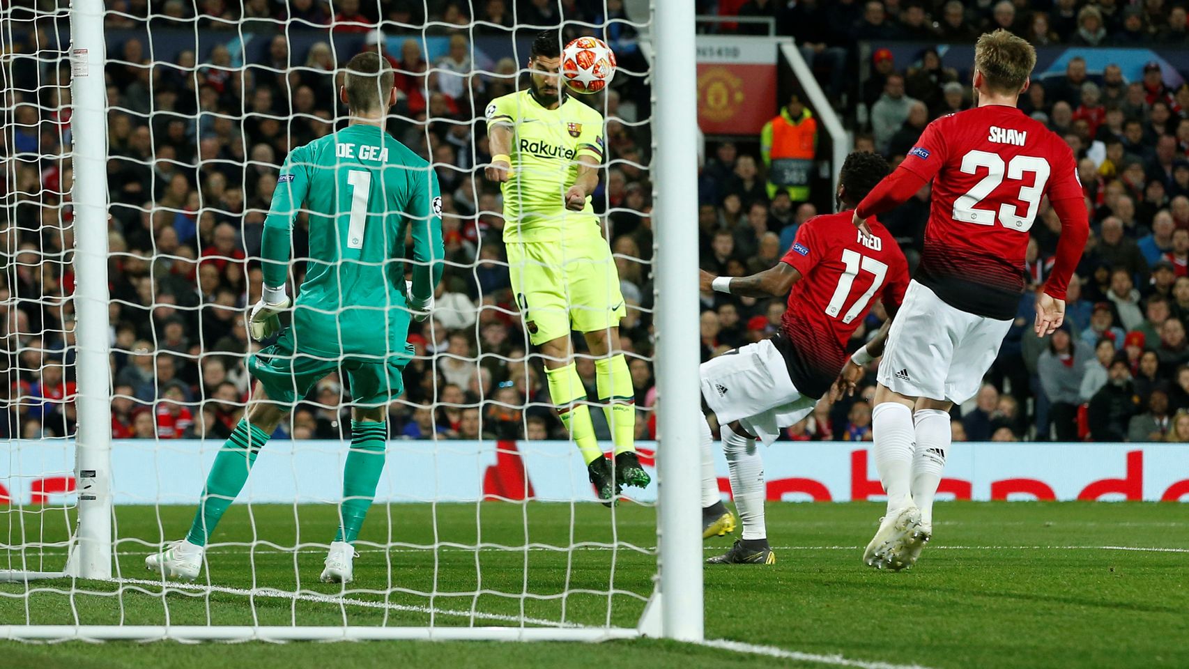 Gol de Luis Suárez concedido por el VAR durante el Manchester United - Barcelona