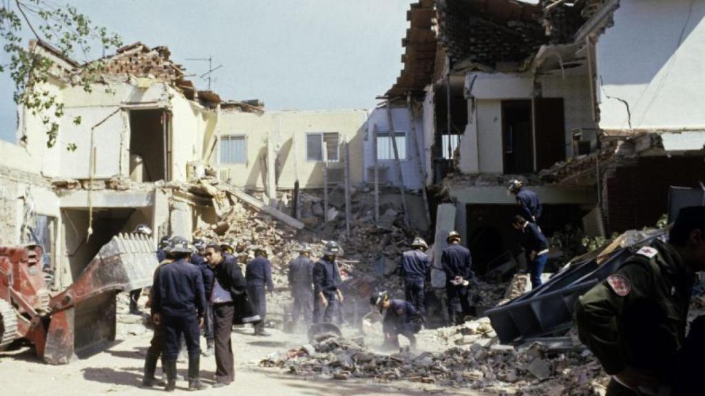 El restaurante El Descanso, justo después del atentado del 12 de abril de 1985.