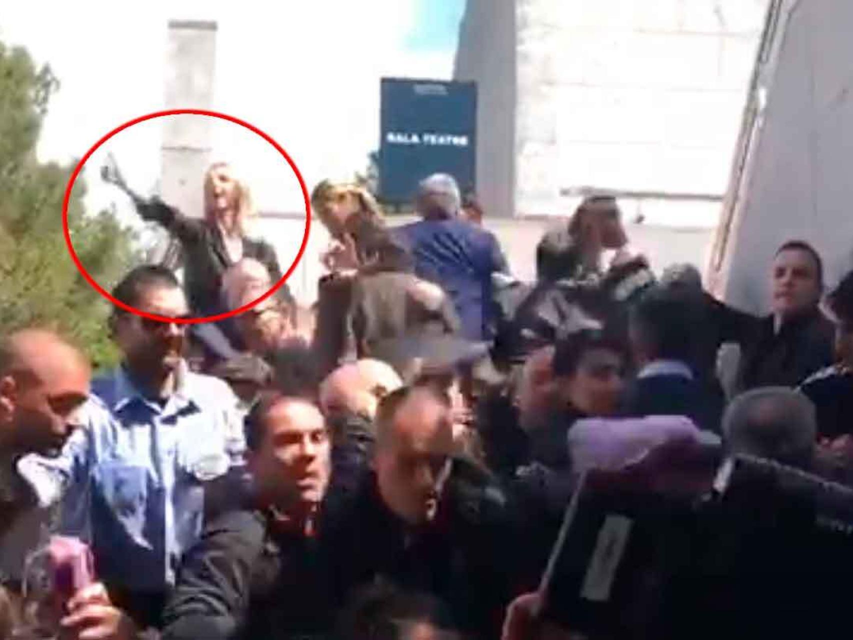 Cayetana Álvarez de Toledo sufre un escrache en la Universidad Autónoma de Barcelona.