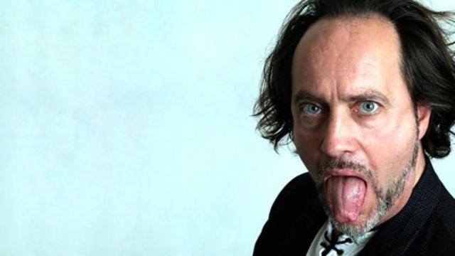 El humorista británico Ian Cognito.