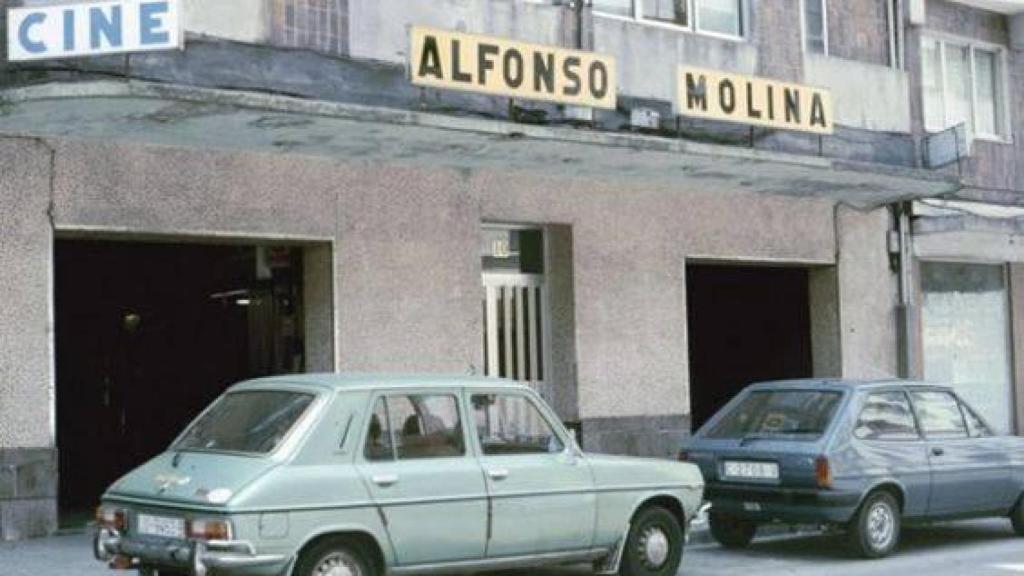 El cine Alfonso Molina estaba situado en los Mallos, en la calle Ángel Senra.