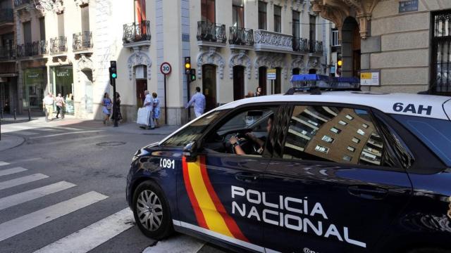 Imagen de archivo de una patrulla de la Policía Nacional.