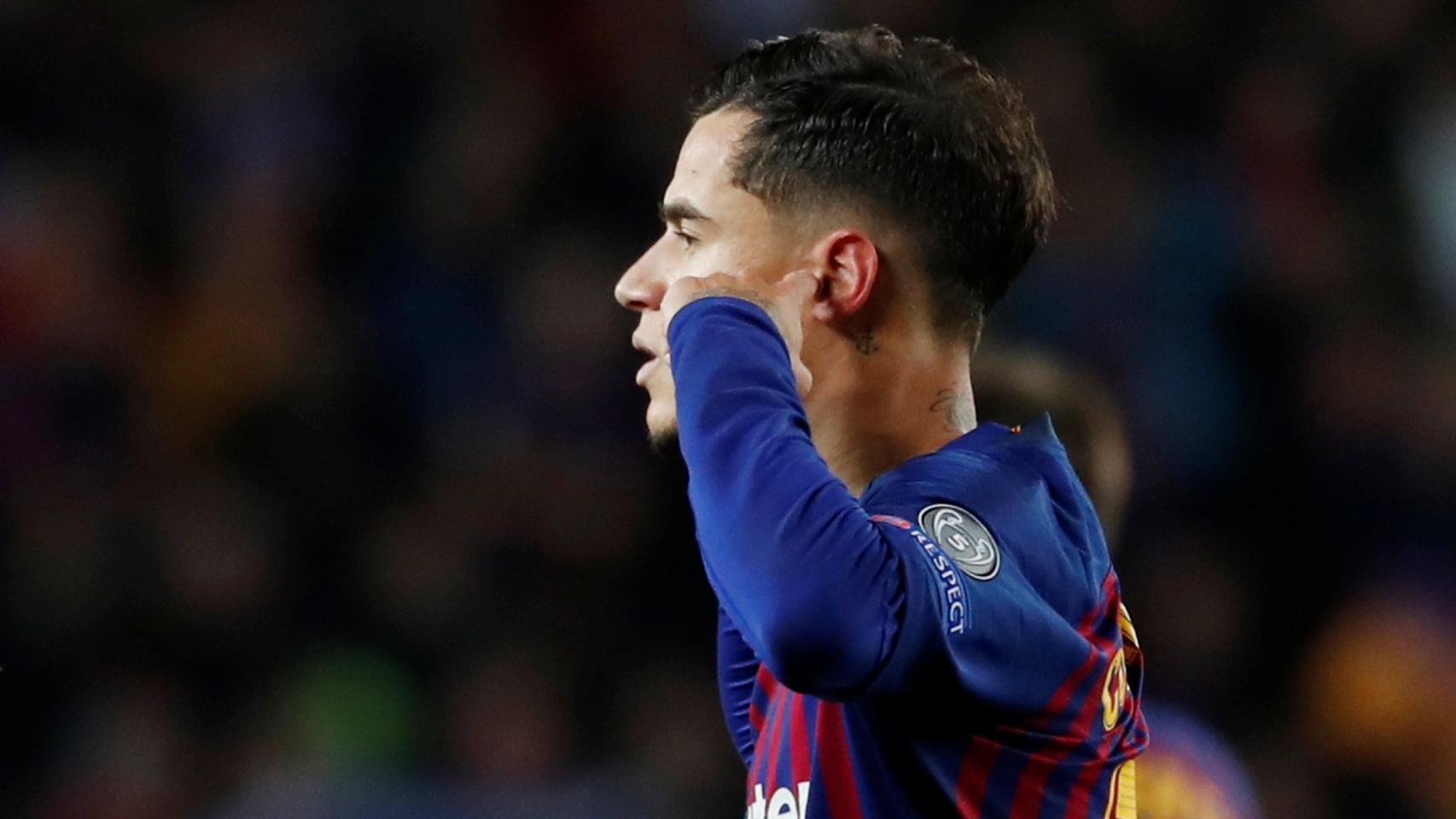 Coutinho celebra su gol al United
