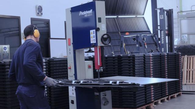 Sistema manual de medición del grosor de las placas de Flome.