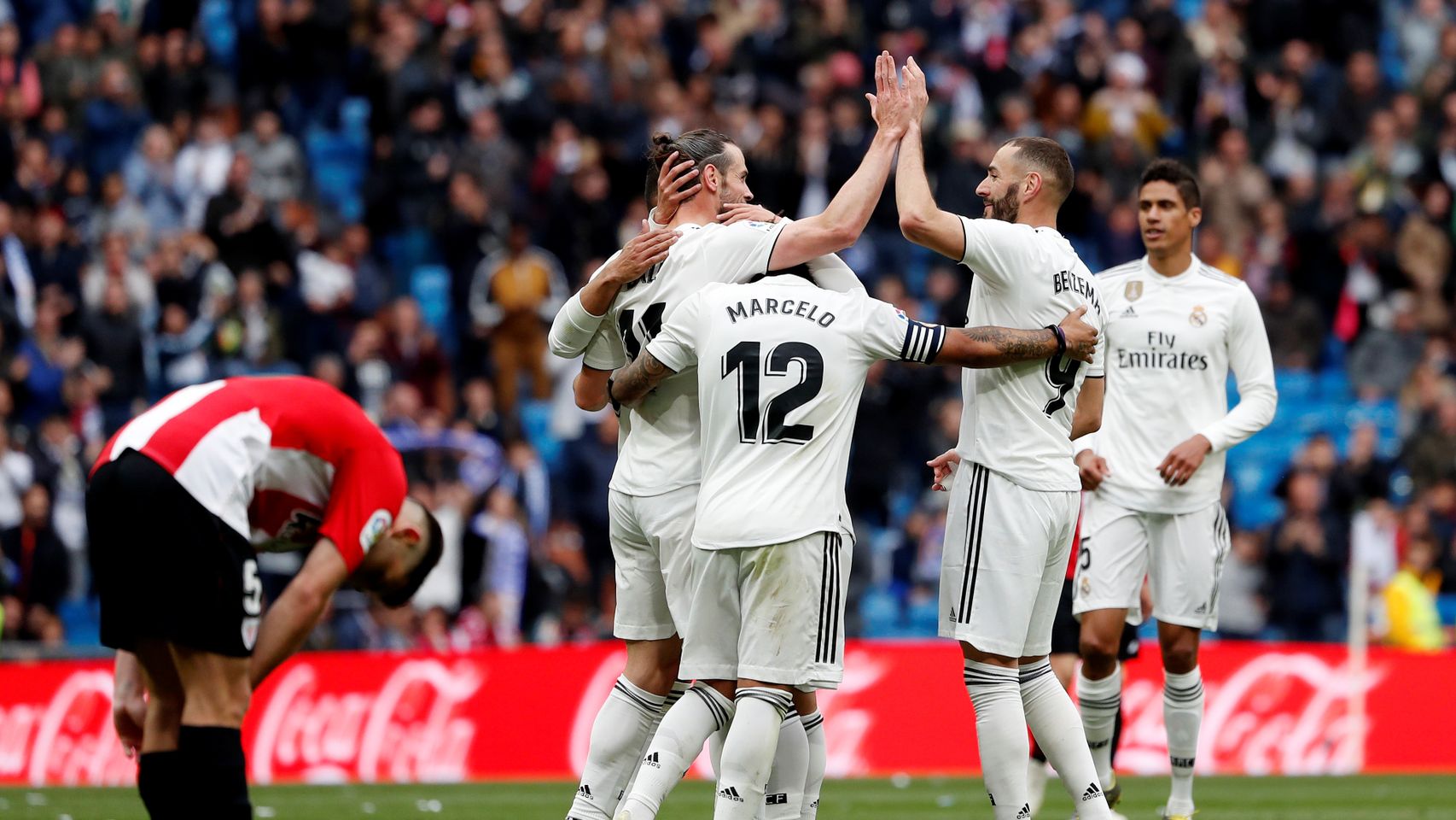Los jugadores del Real Madrid celebran la victoria ante el Athletic
