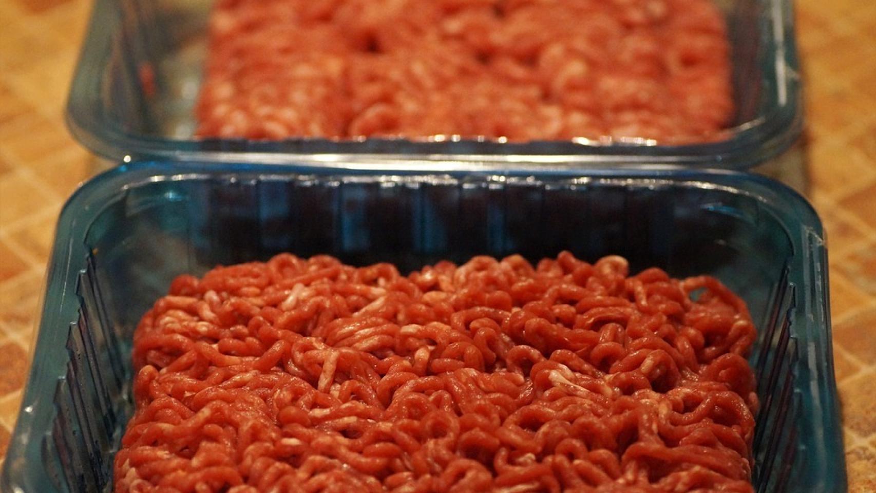 Bandeja de carne picada que se vende en el 'súper'