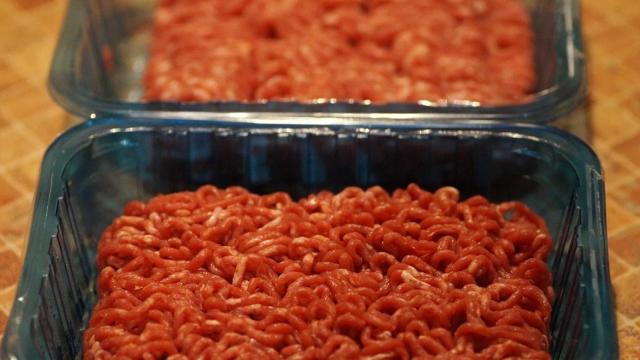 Bandeja de carne picada que se vende en el 'súper'