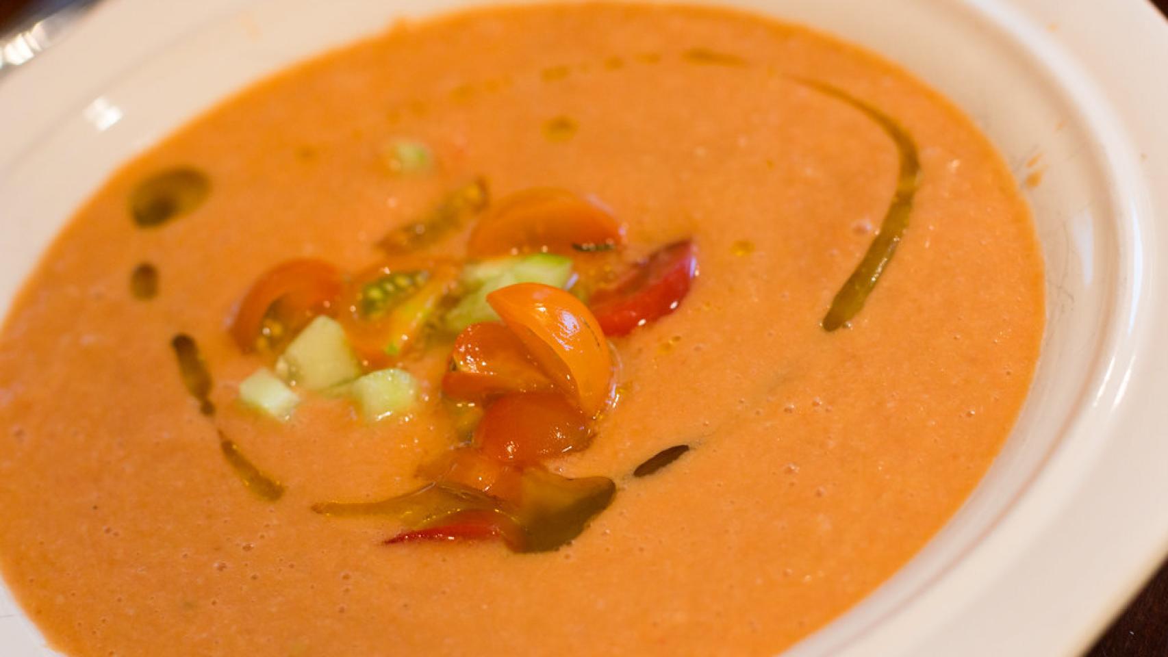 El gazpacho es una de las bebidas más típicas de España
