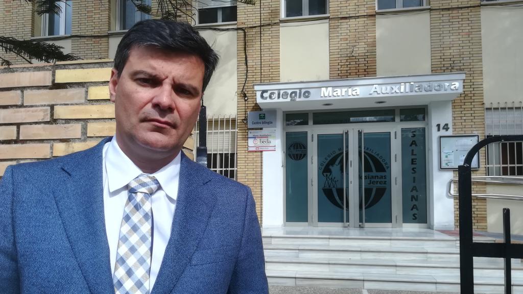 Germán Bernal, abogado de los padres del niño afectado por las vejaciones de un profesor.