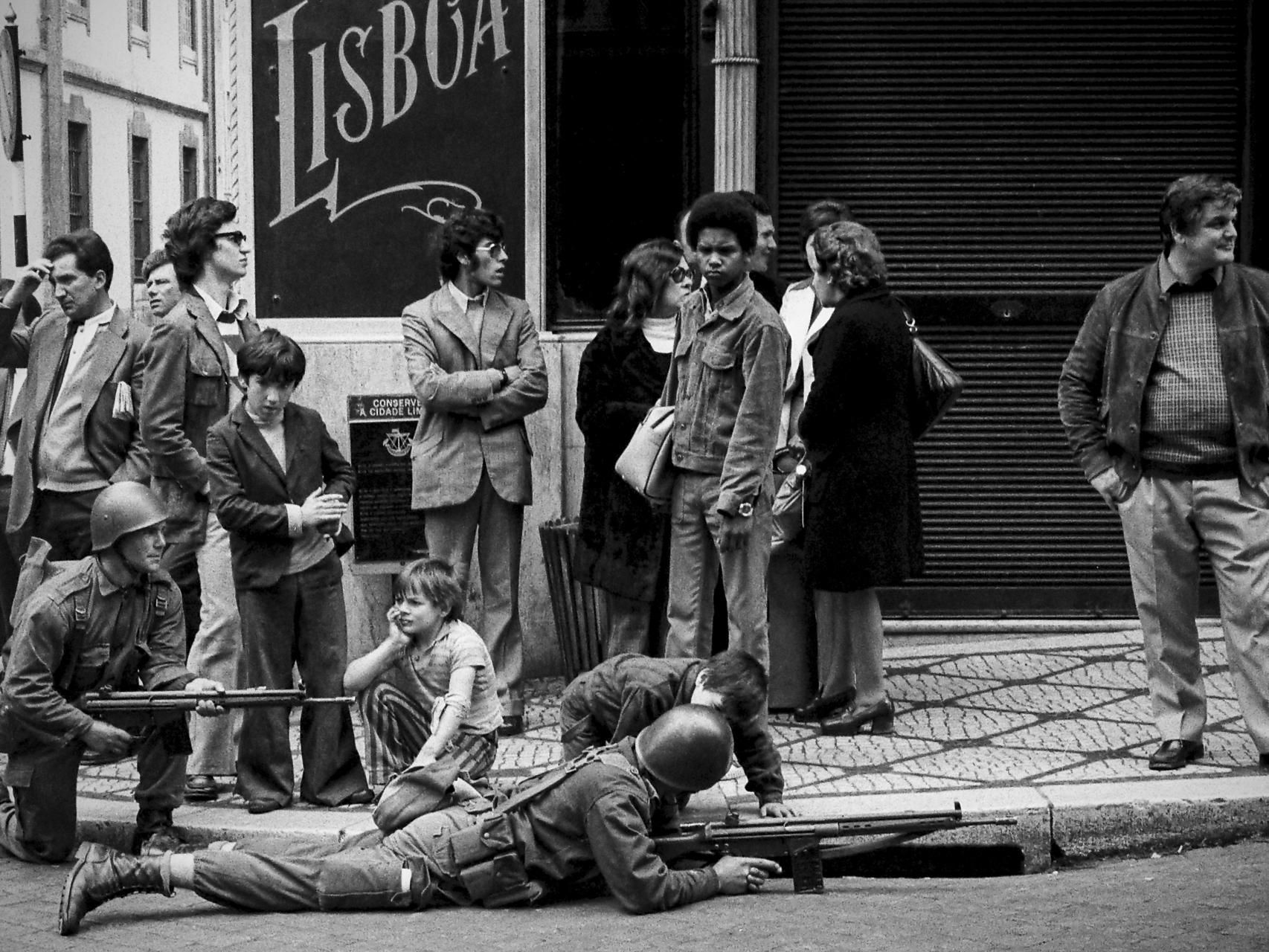 La Revolución de los Claveles, en imágenes