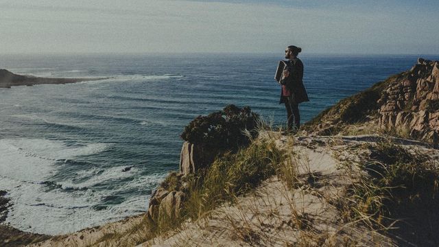 Los protagonistas del videoclip Eu Son Camariñas regresan a su tierra