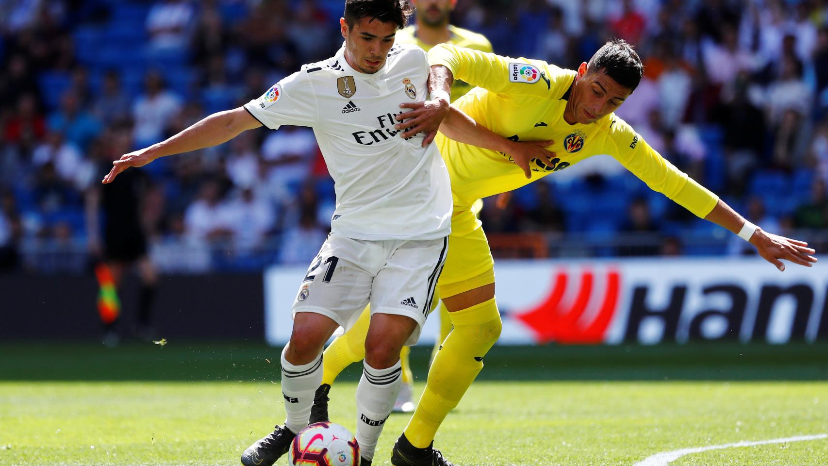 Brahim dispara desde la frontal del área del Villarreal