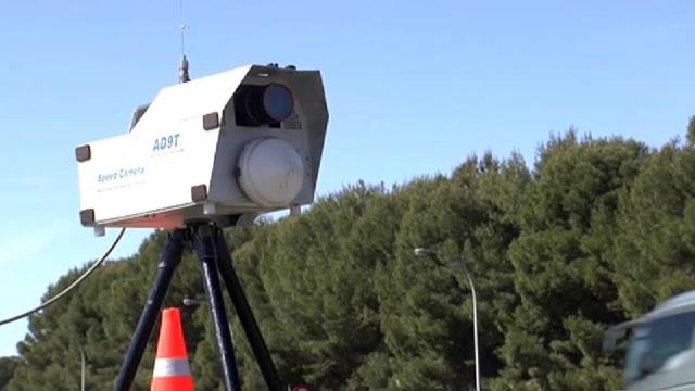 Uno de los nuevos radares en cascada de la DGT