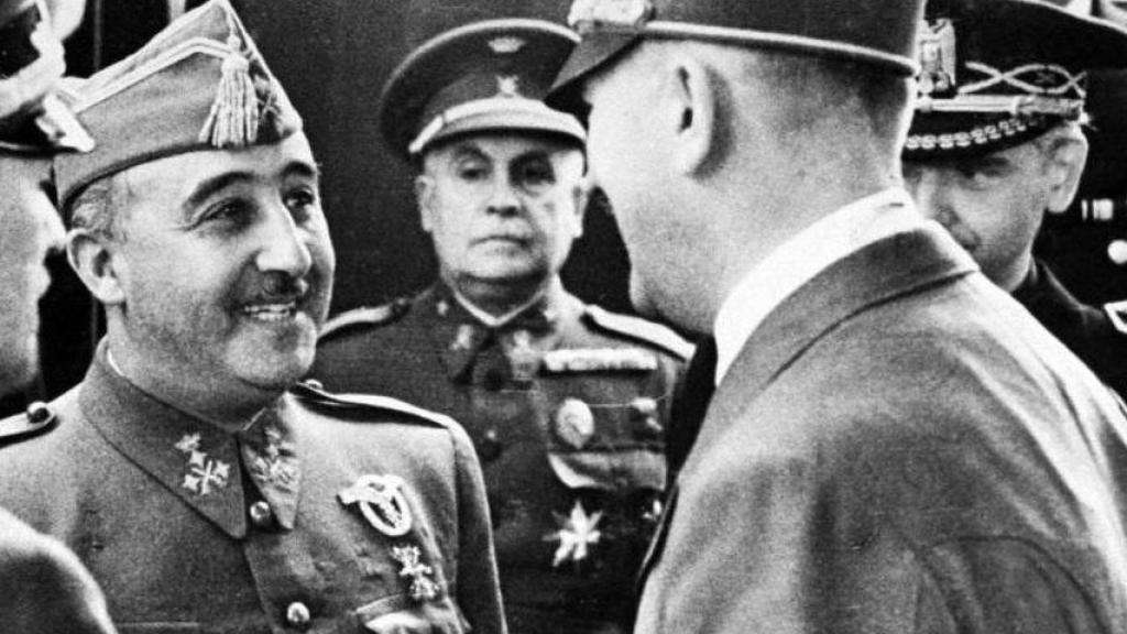 Franco y Hitler en la estación francesa de Hendaya.