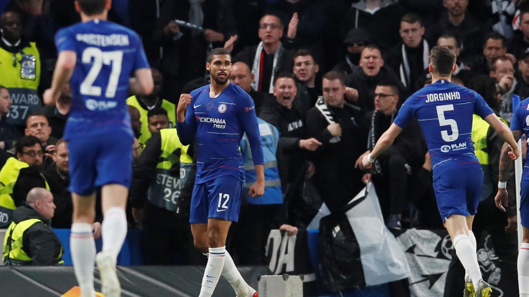 Los jugadores del Chelsea celebran el gol ante el Eintracht Frankfurt en la Europa League