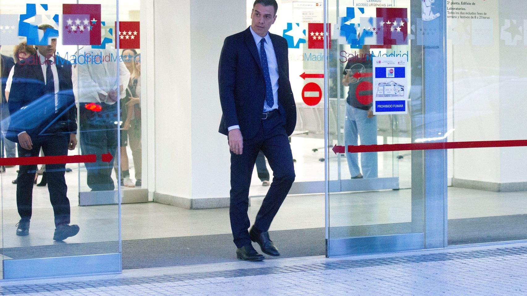 Pedro Sánchez a la salida del hospital Puerta de Hierro de Majadahonda.