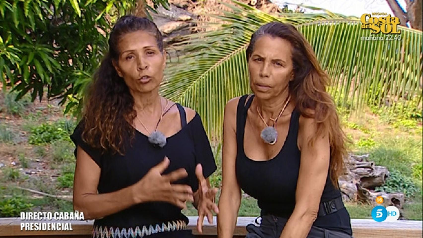 Las Azúcar Moreno, Toñi y Encarna, durante su abandono de 'Supervivientes'.