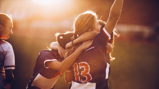 Fútbol del siglo XXI: comprometido con las personas