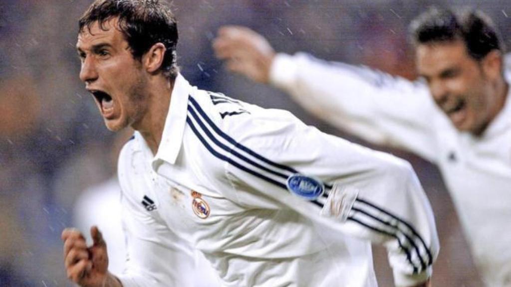 Iván Helguera, en la final de la Champions League de 2002