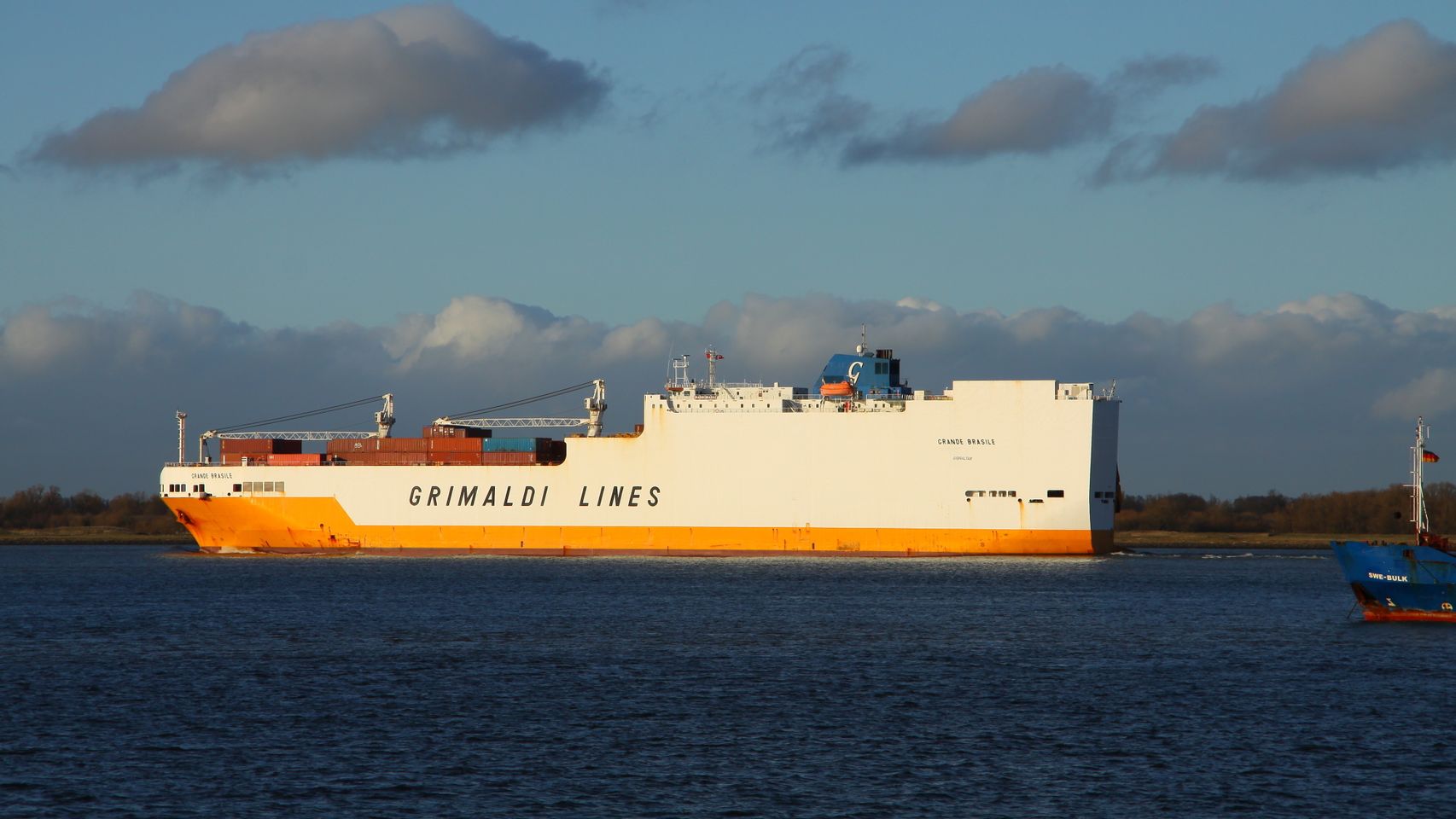Imagen de archivo del barco de Grimaldi Lines.