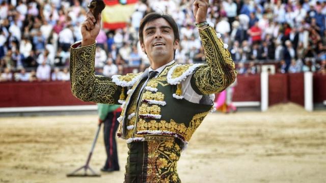 Perera, con las dos orejas, primera Puerta Grande de San Isidro