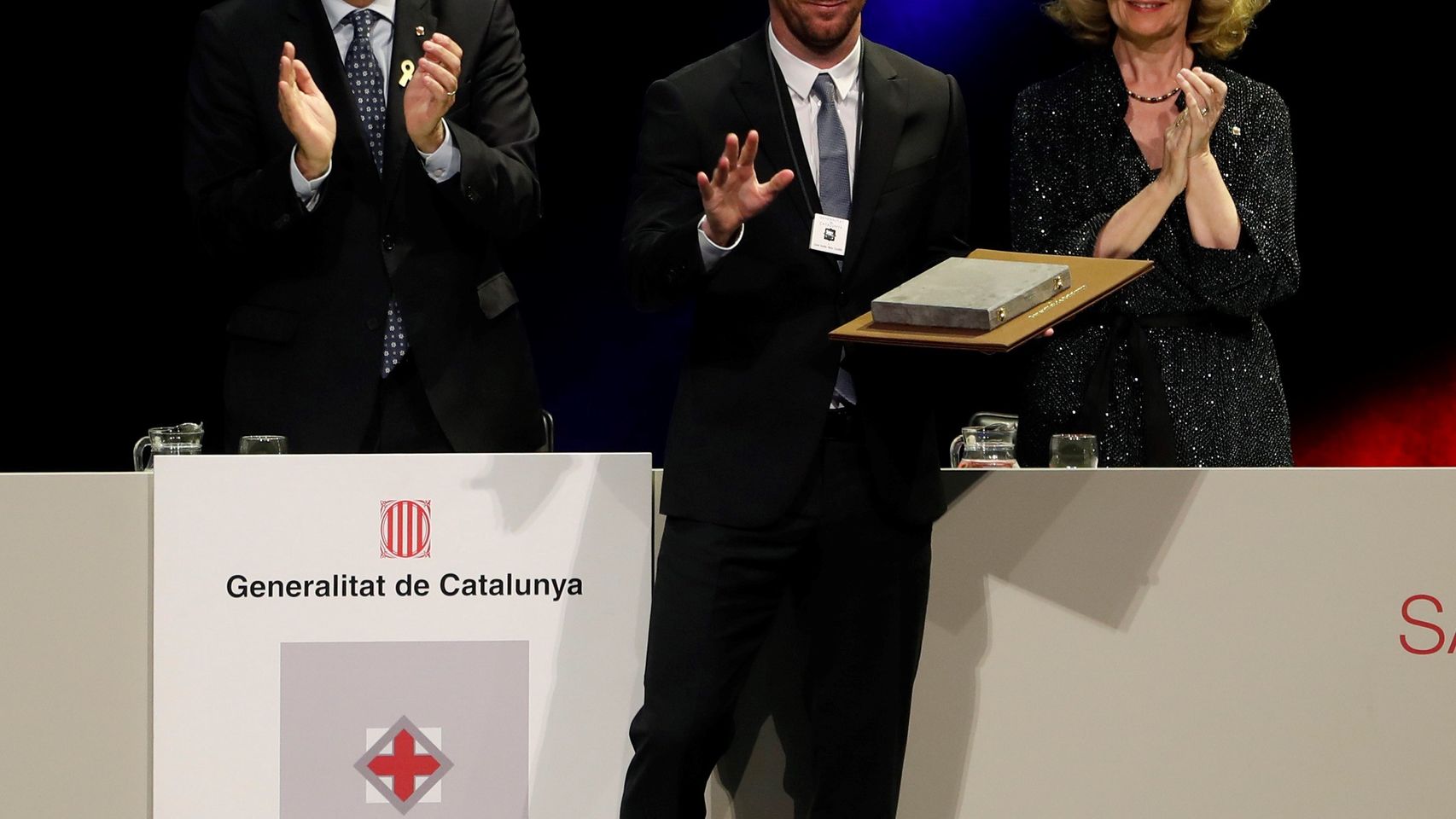 Messi premiado con la Cruz de Sant Jordi