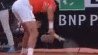 Djokovic destroza su raqueta ante Rafa Nadal