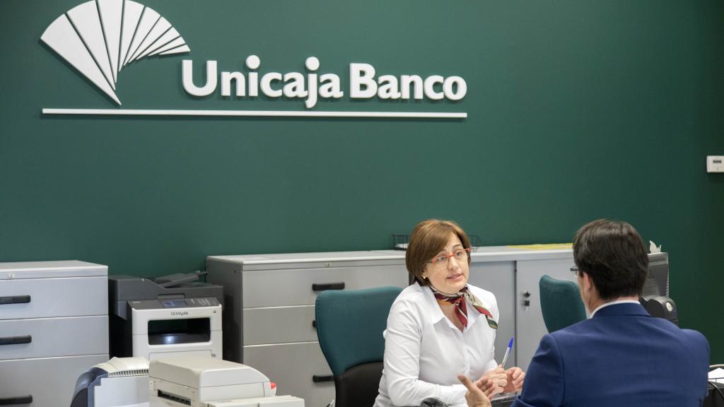 Una oficina de Unicaja Banco.