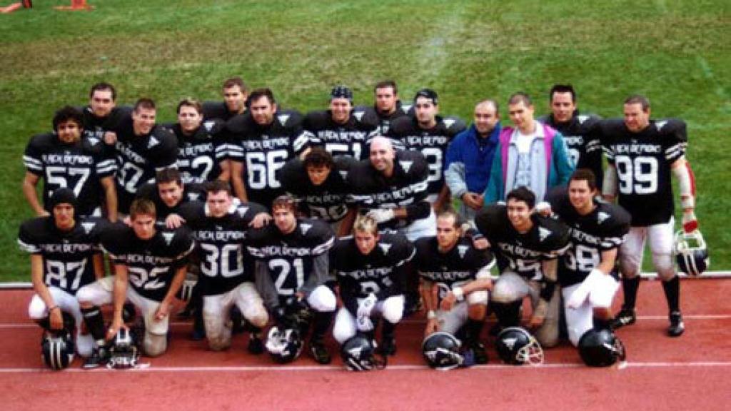 Primer equipo de Las Rozas Black Demons en el año 2000.