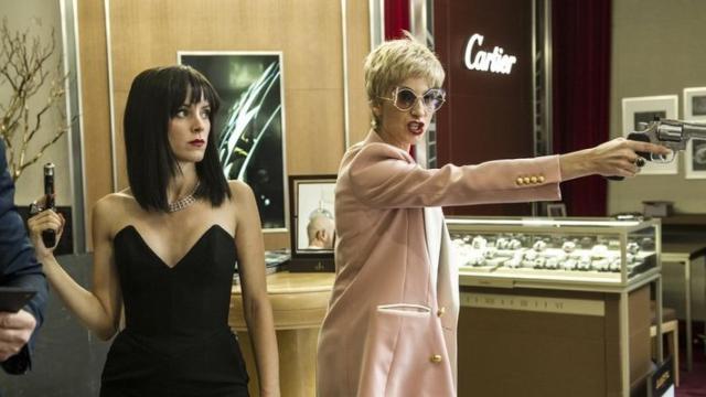 Nawja Nimri y Maggie Civantos.