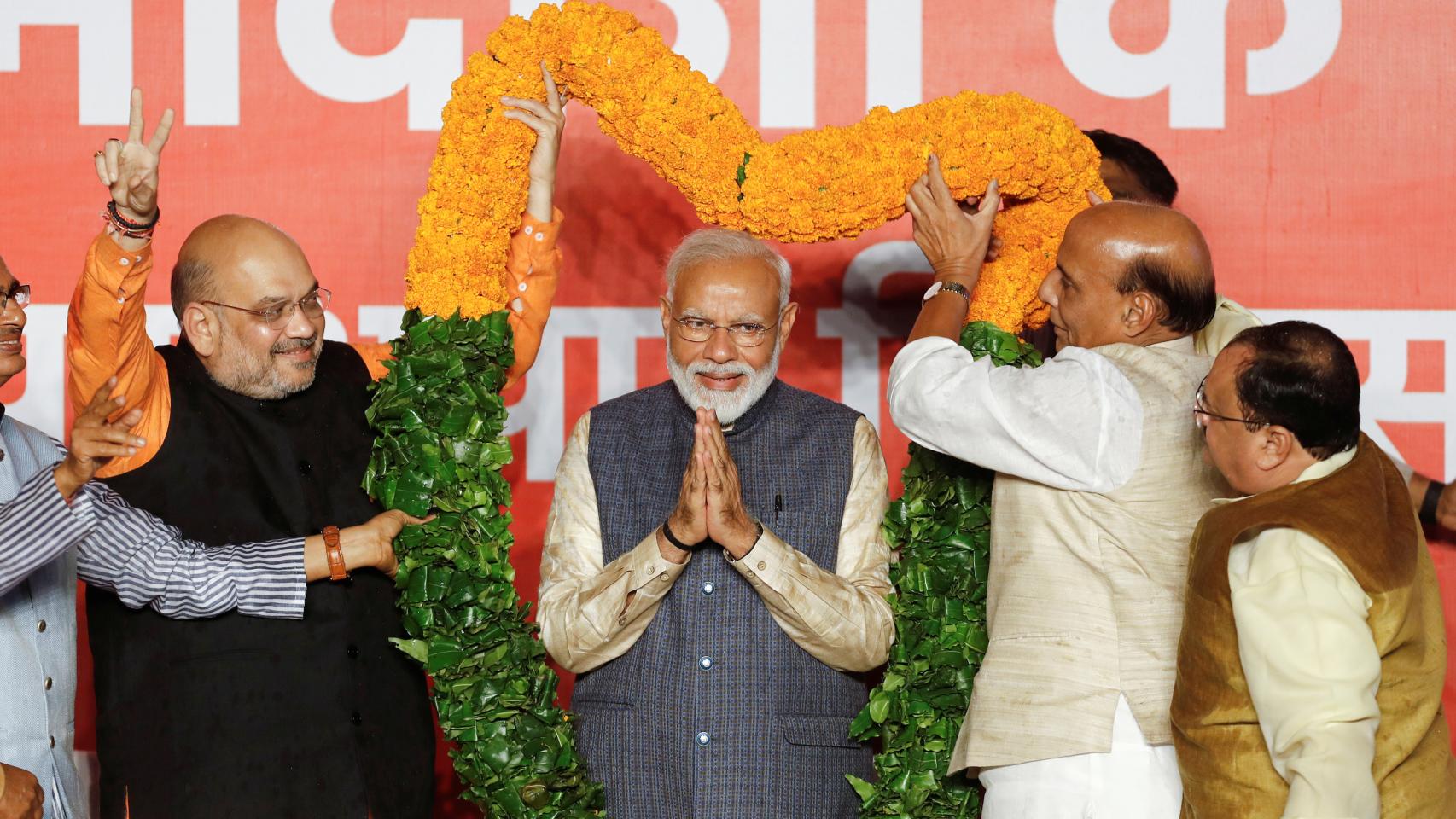 Narendra Modri, primer ministro de la India, celebra su victoria en Nueva Delhi.