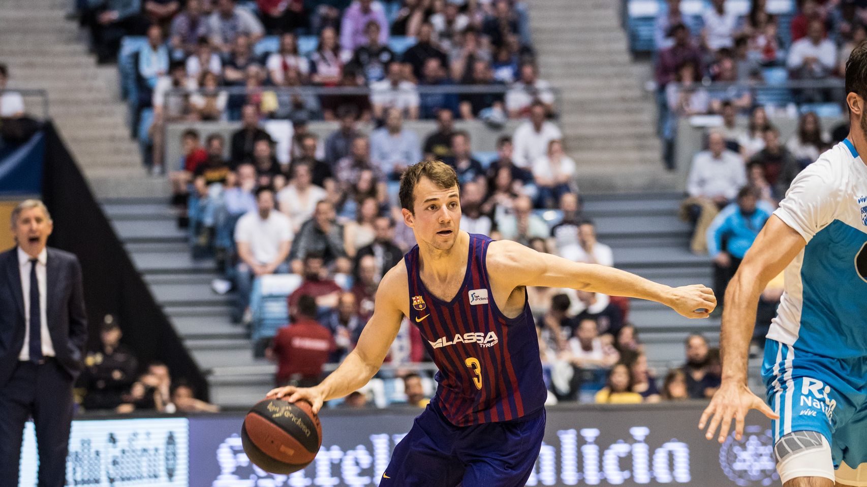 Pangos, ante el Obradoiro