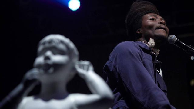 Benjamin Clementine en un concierto en Barcelona.
