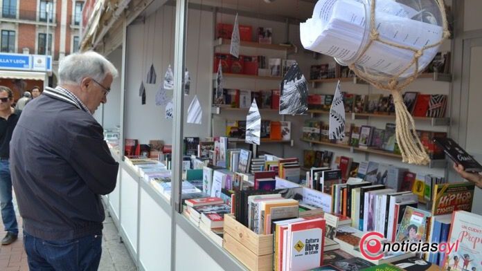feria libro plaza mayor valladolid 2018 5