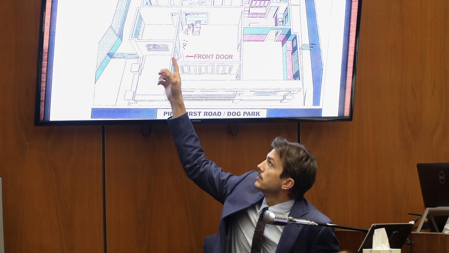 El actor Ashton Kutcher declarando en el juicio.