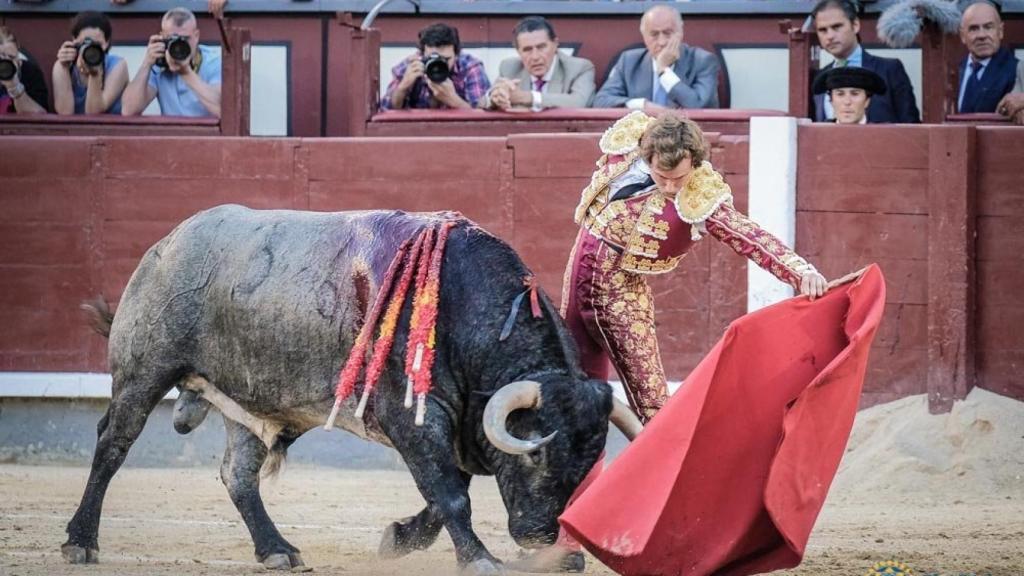 Buen natural de Román al exigente quinto de Adolfo