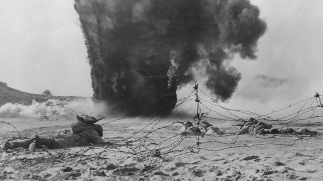 Ejercicios de entrenamiento para el Día D con munición real.