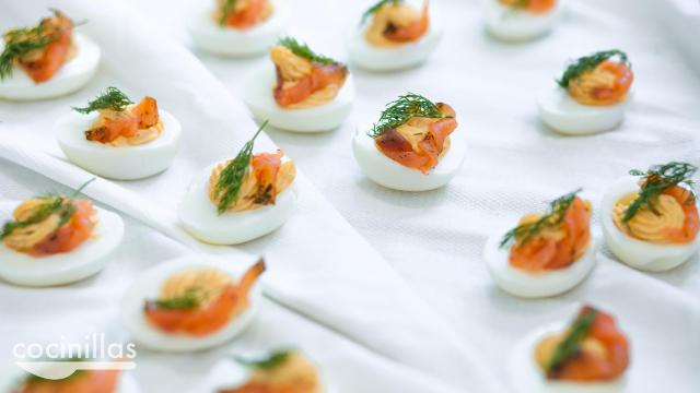 Huevos rellenos, el picoteo definitivo de este verano