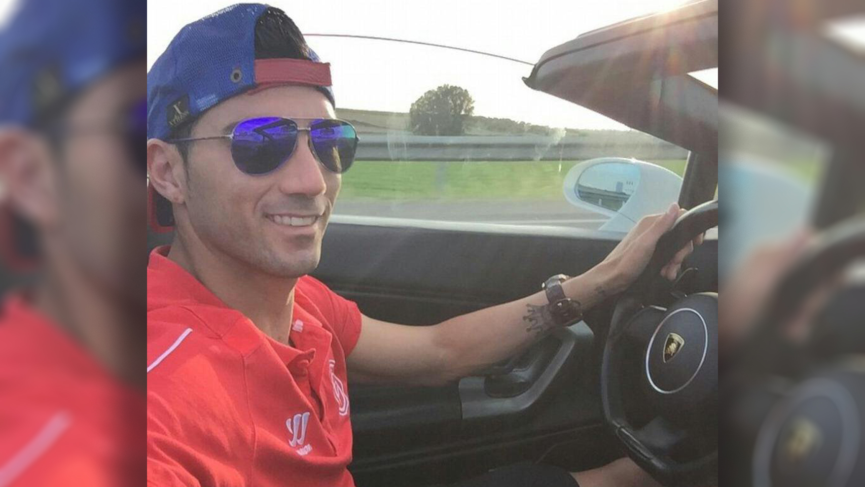 El polémico selfie de Reyes al volante sin cinturón