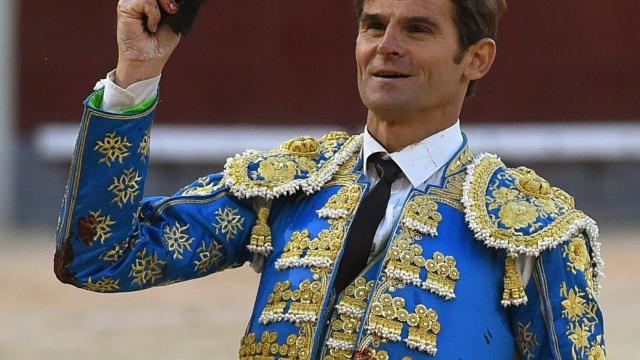 Eugenio de Mora con la oreja que cortó al sexto