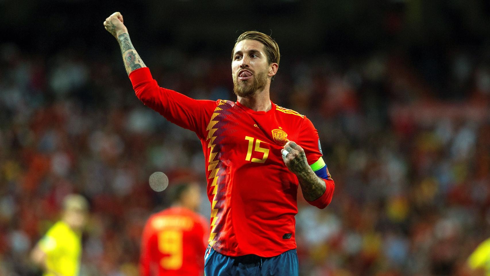 Sergio Ramos celebra su tanto ante Suecia