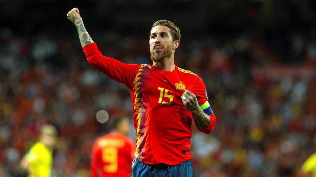Sergio Ramos celebra su tanto ante Suecia