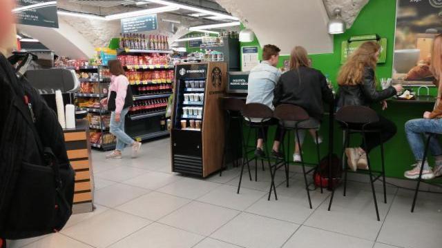 Un supermercado Perekrestok en San Petersburgo (Rusia).