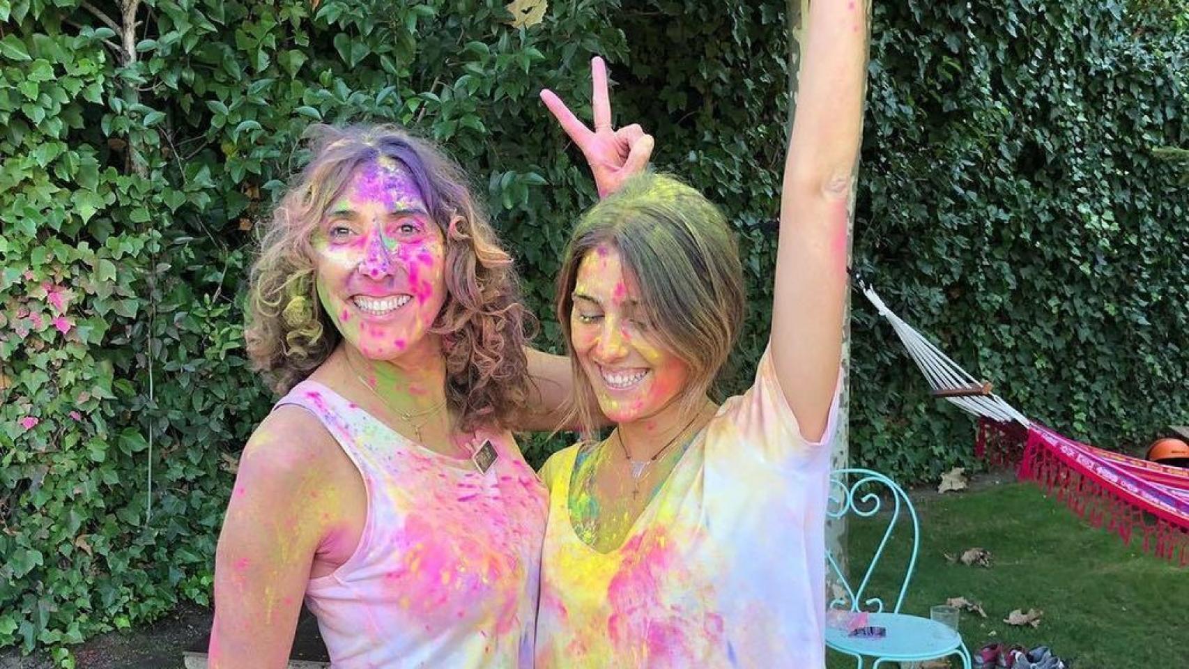 Imágenes del día: la fiesta más loca de Paz Padilla y sus amigos en su finca de Girona