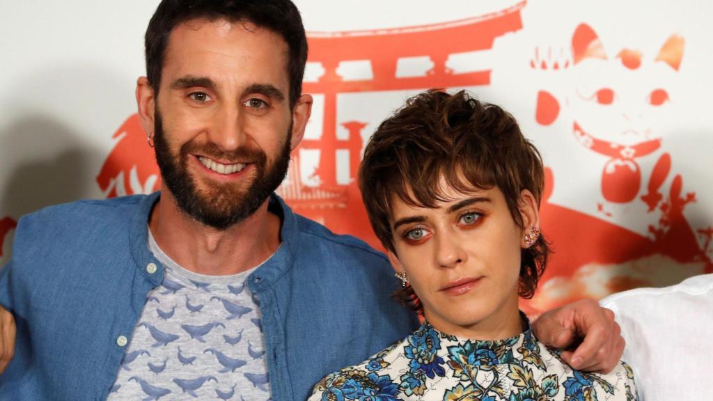 Dani Rovira y María León durante la presentación de la comedia 'Los Japón'.