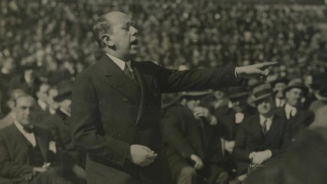 Gil-Robles, en un mitin.